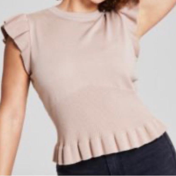 NWT - Short sleeve sweater. Flutter Sleeve Peplum Sweater - Picture 4 of 4